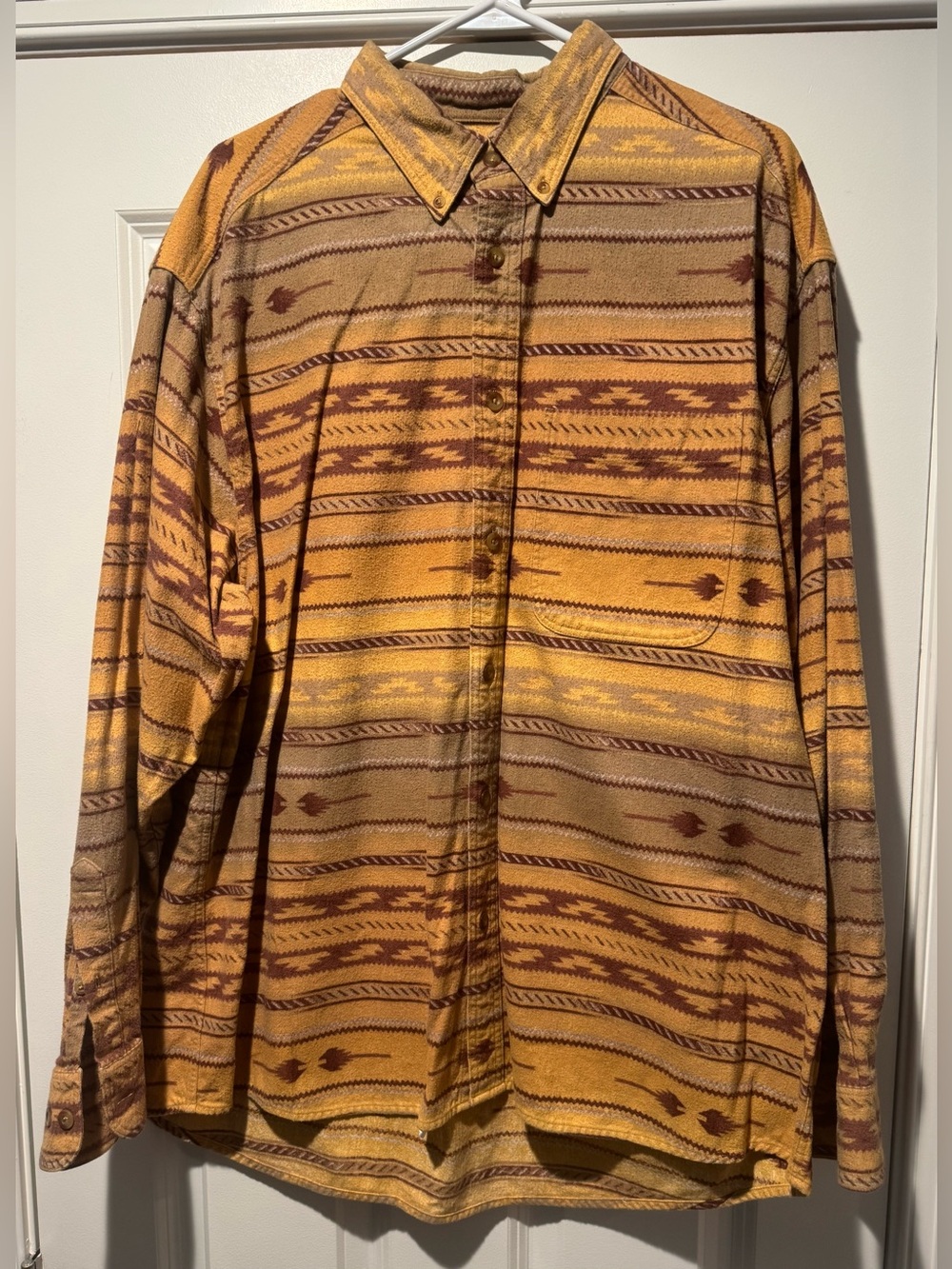 Cabela's XL Southwestern Patterned Button-Up Shirt in Mustard & Brown